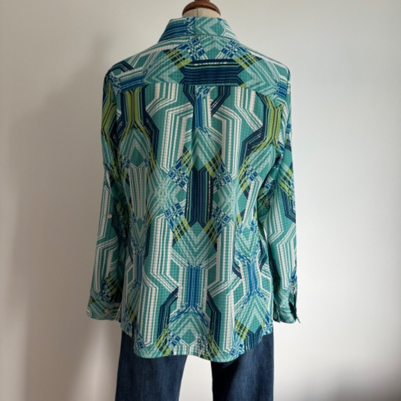 Coral Bay - Blue and White Long Sleeves Lined button Down Shirt - Picture 10 of 13